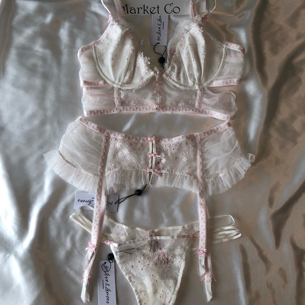 NWT For Love and Lemons Evie Lingerie 3-Piece Set